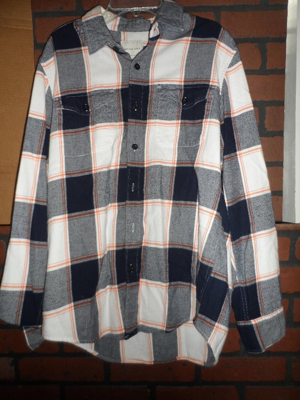 Mens American Eagle Button up Shirt-Classic Fit- Medium